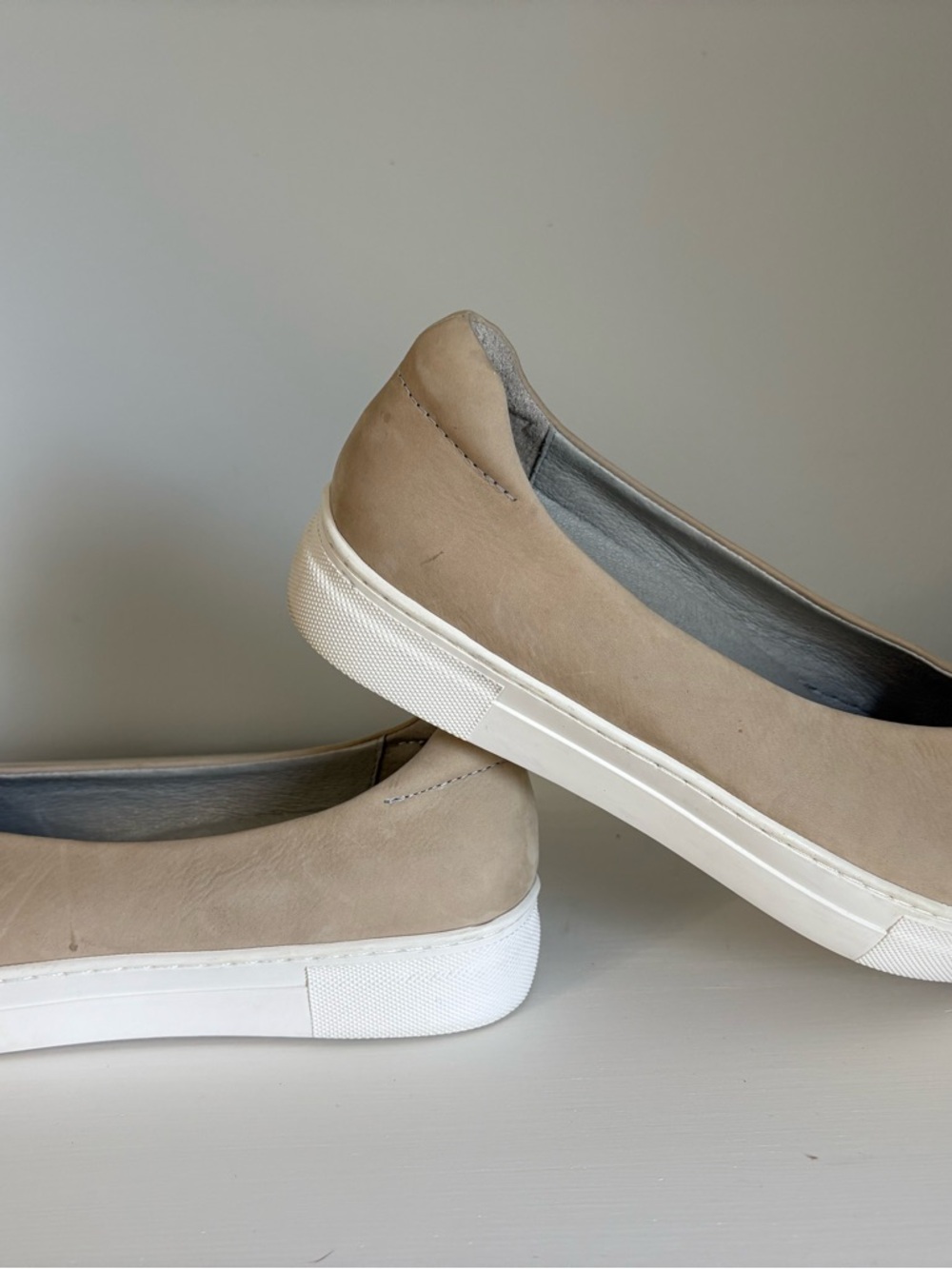 J/SLIDES Felecia Nubuck Platform Slip-On Sneakers Taupe Size 8 - Picture 6 of 9